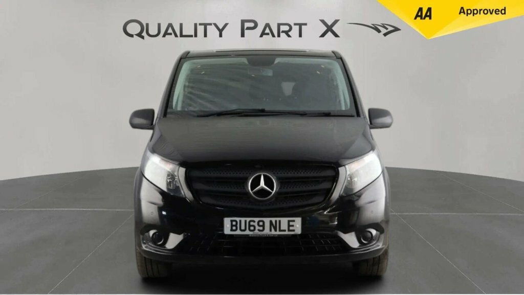 Mercedes-Benz Vito Minibus Black #2
