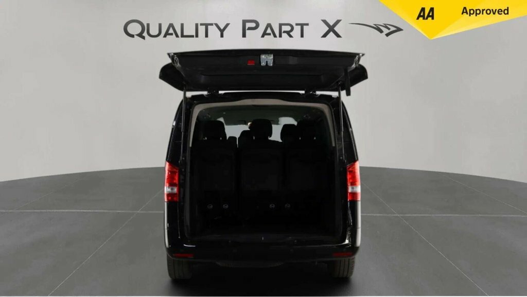 Mercedes-Benz Vito Minibus 2.1 114 Bluetec Pro Tourer G-tronic R White #9