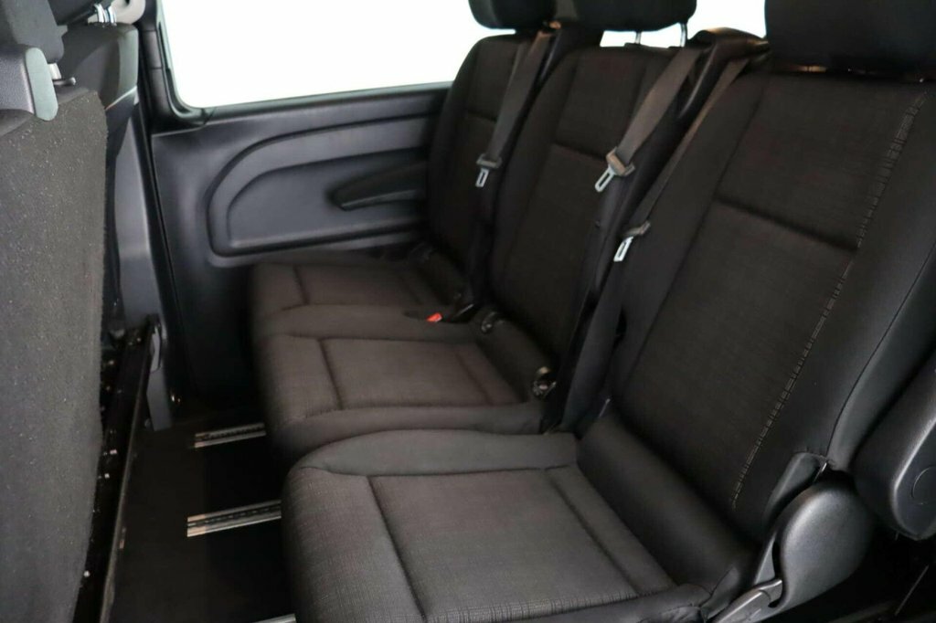 Mercedes-Benz Vito Minibus 2.1 114 Bluetec Pro Tourer G-tronic R White #16