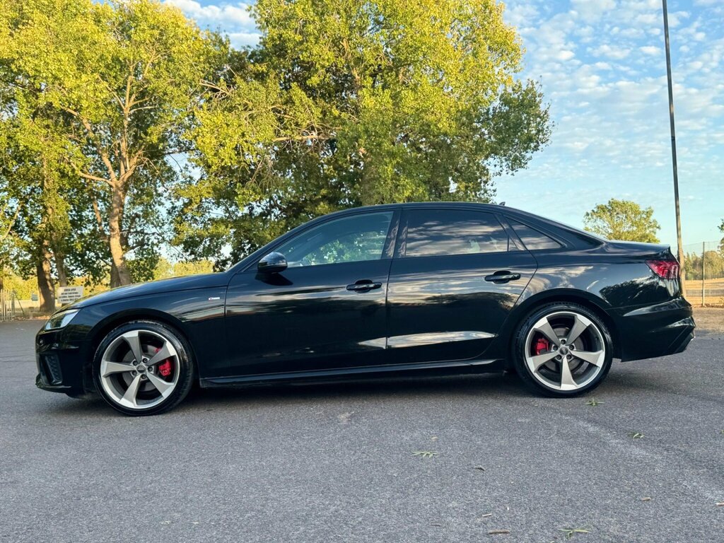Audi A4 2.0 Tfsi 35 Black Edition S Tronic Euro 6 Ss Black #4