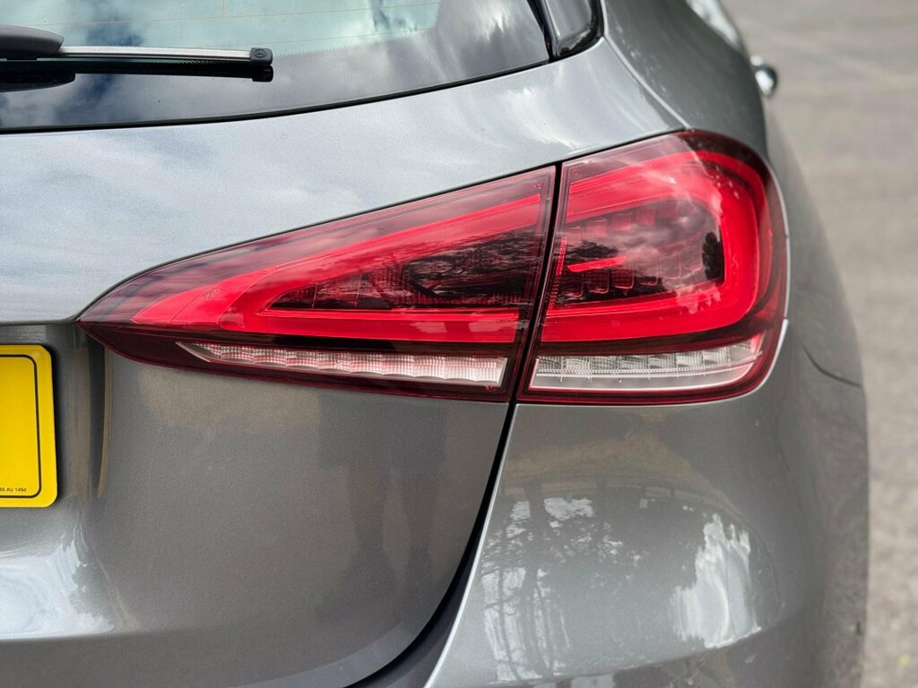 Mercedes-Benz A Class 1.3 A180 Amg Line Hatchback 7G-dct Euro Red #38