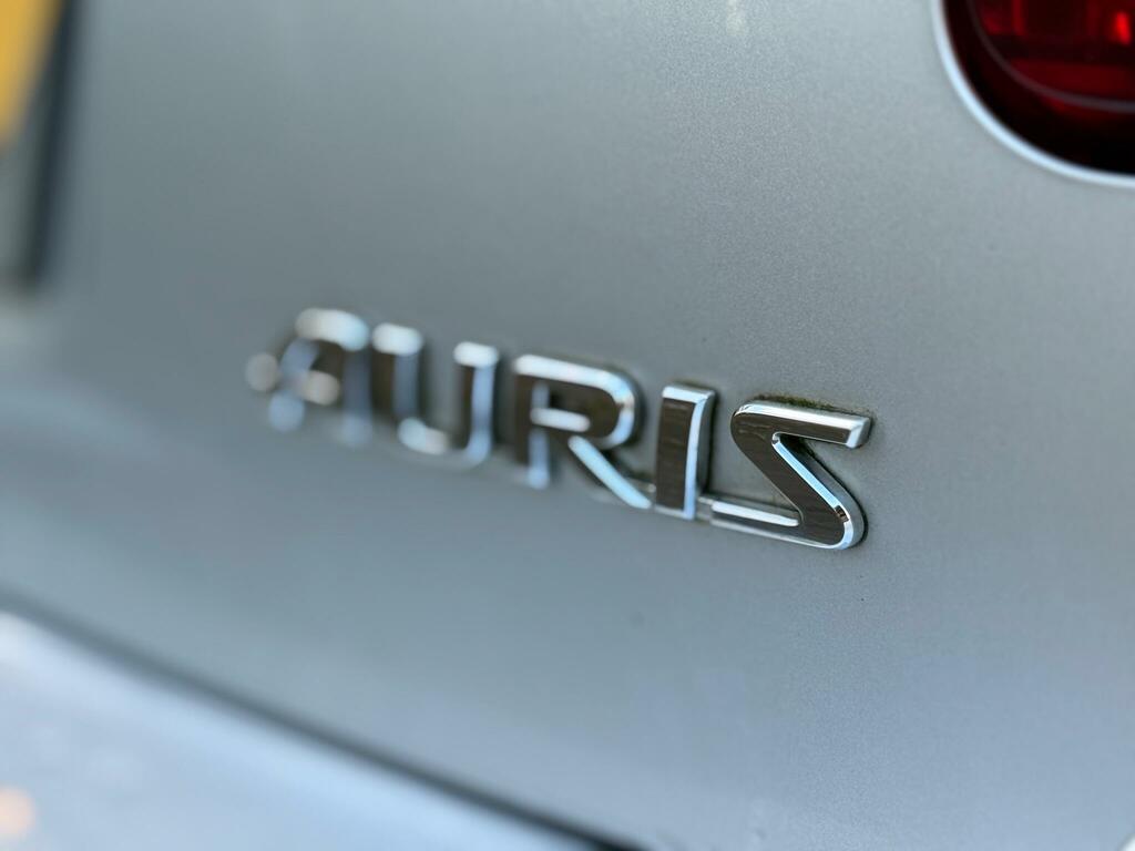 Toyota Auris 1.6 V-matic Sr Euro 5 201010 Silver #6
