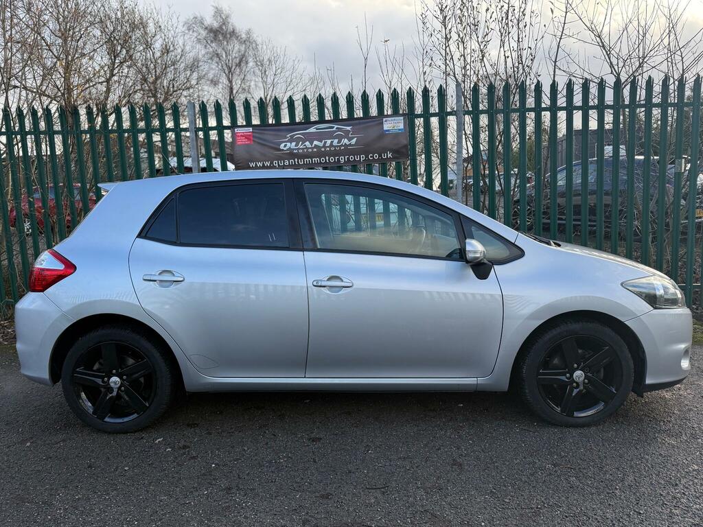 Toyota Auris 1.6 V-matic Sr Euro 5 201010 Silver #4