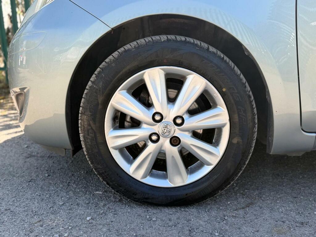 Toyota Yaris 1.33 Dual Vvt-i Tr Euro 4 Ss 200959 Silver #4