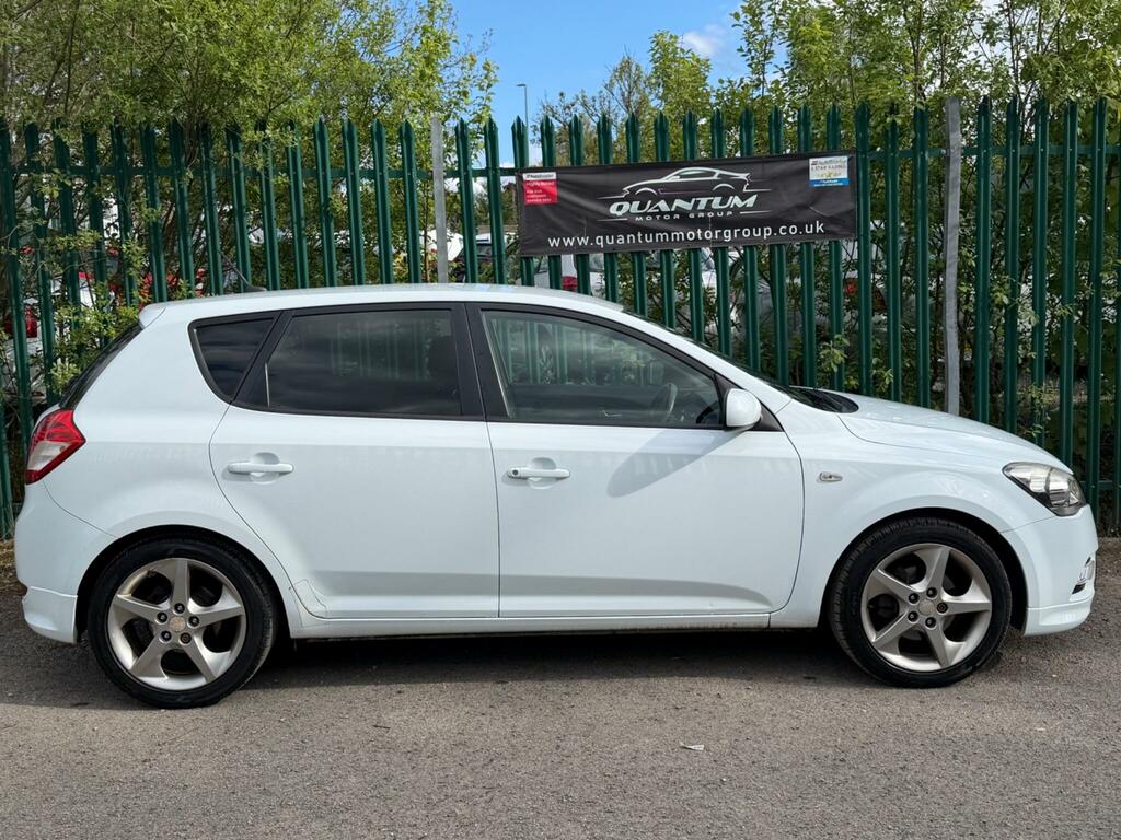 Kia Ceed 1.6 Crdi 3 Euro 5 201212 White #4