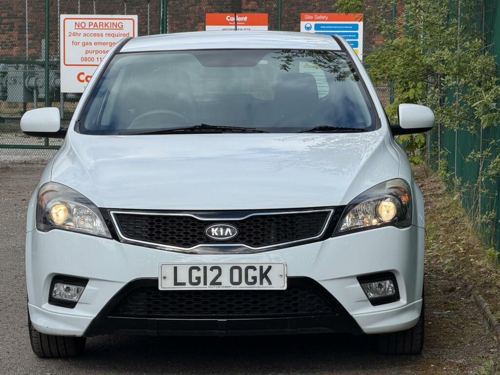 Kia Ceed 1.6 Crdi 3 Euro 5 201212 White #6