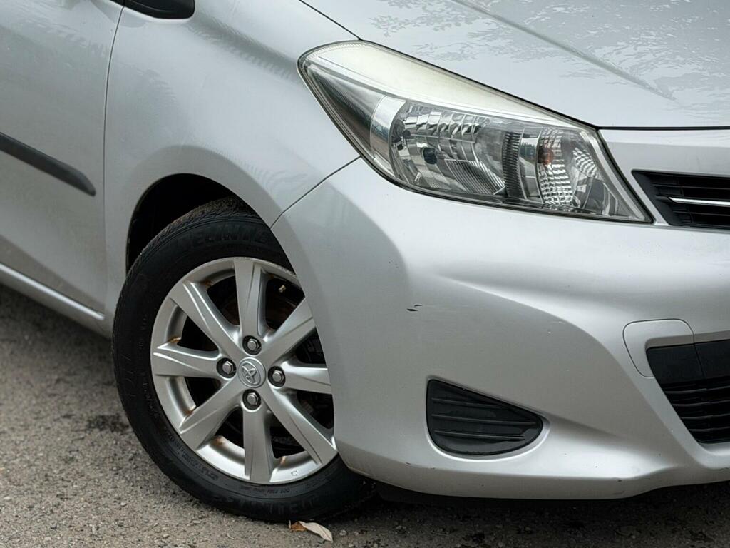 Toyota Yaris 1.33 Dual Vvt-i Tr Euro 5 201262 DU62OEN Silver #2
