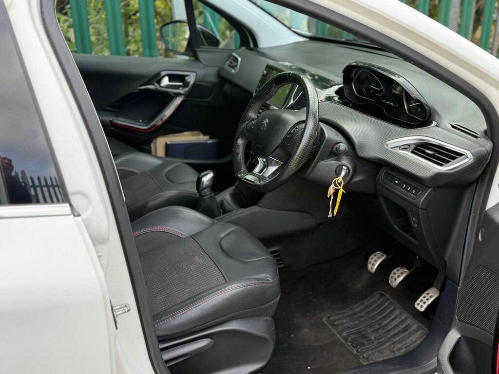 Peugeot 208 1.2 Puretech Gt Line Euro 6 Ss 201616 SH16YXU White #2