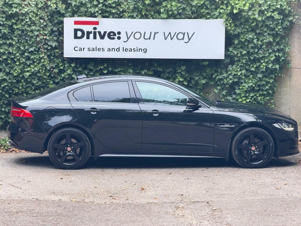 Jaguar XE Saloon 2.0D R-sport Awd Euro 6 Ss 201 OV67WBE Black #5
