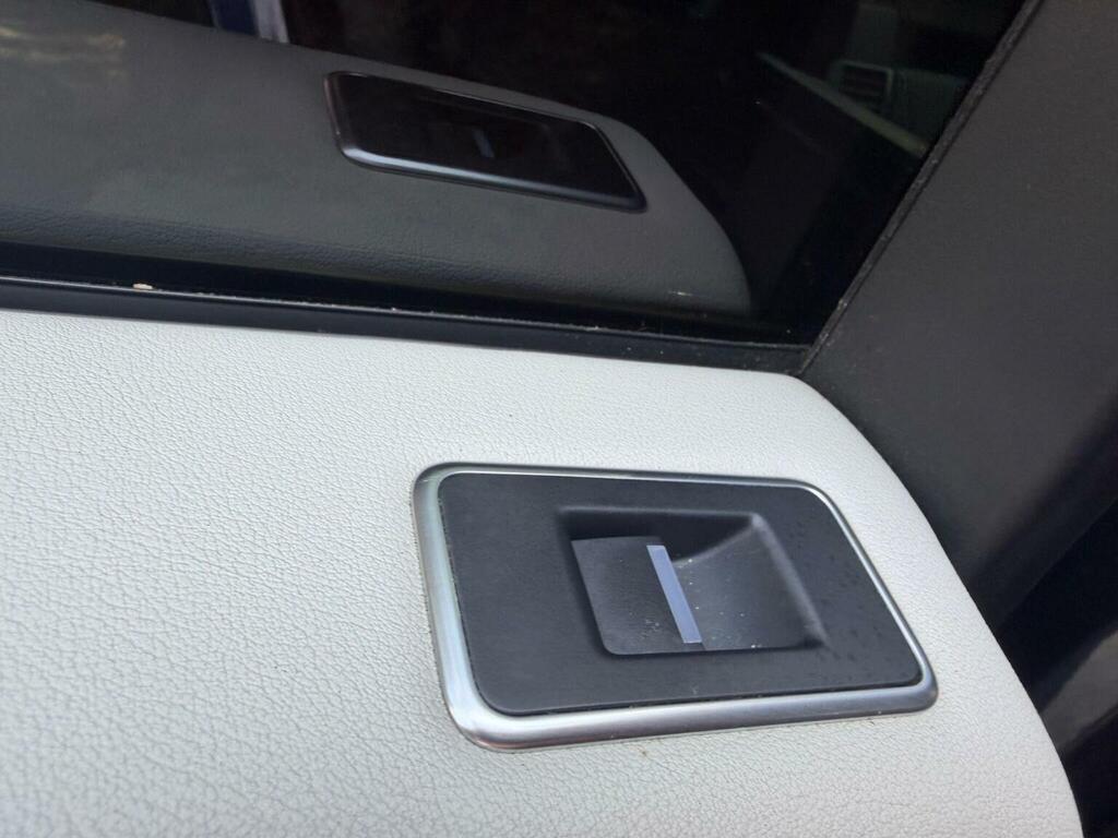 Land Rover Range Rover 5.0S V8 White #63