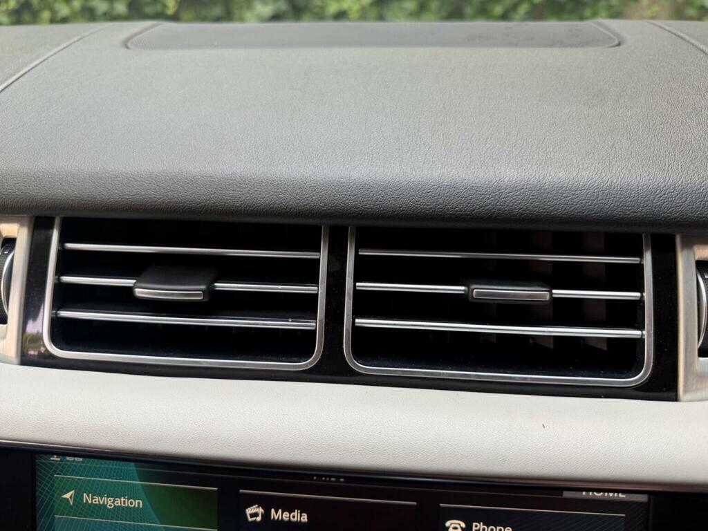 Land Rover Range Rover 5.0S V8 White #21