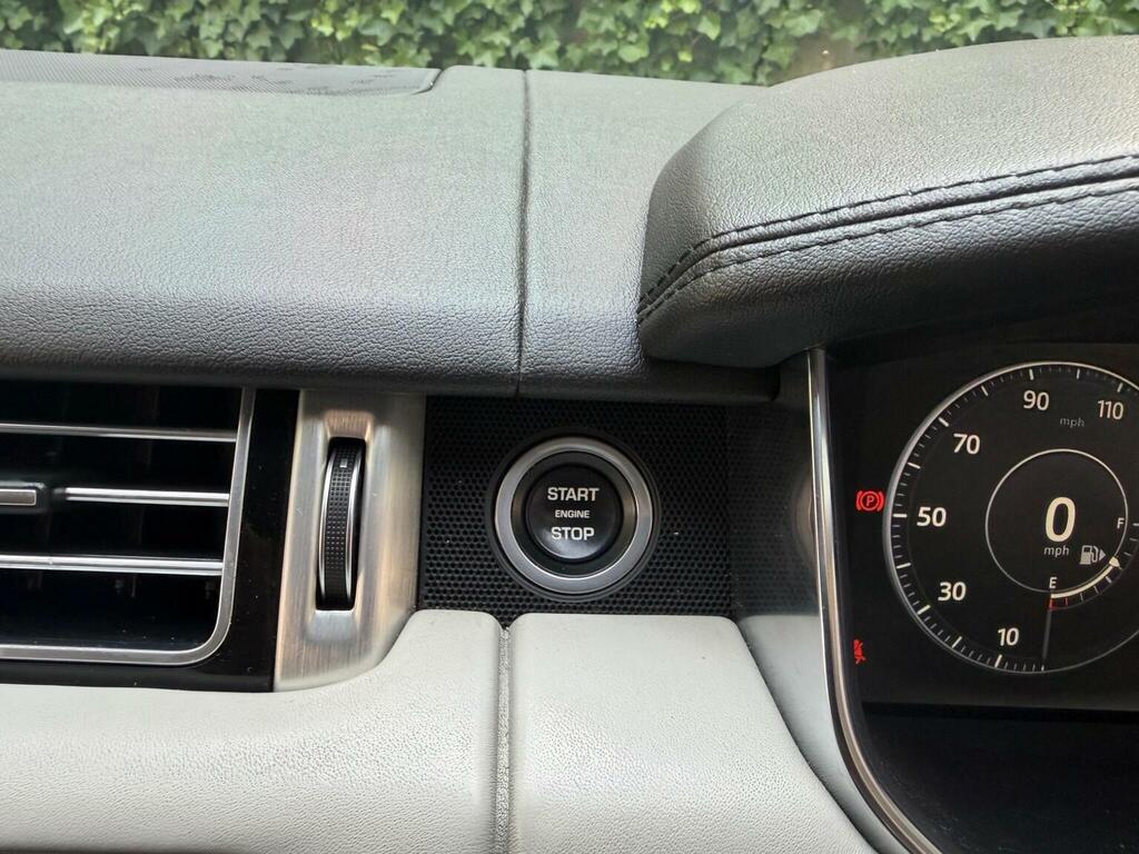 Land Rover Range Rover 5.0S V8 White #20