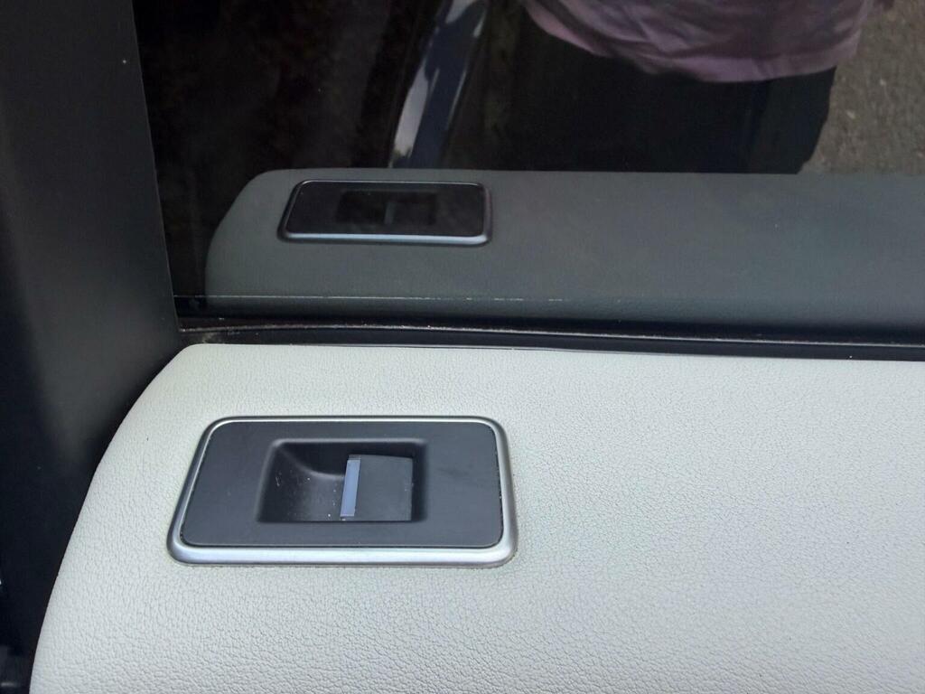 Land Rover Range Rover 5.0S V8 White #53