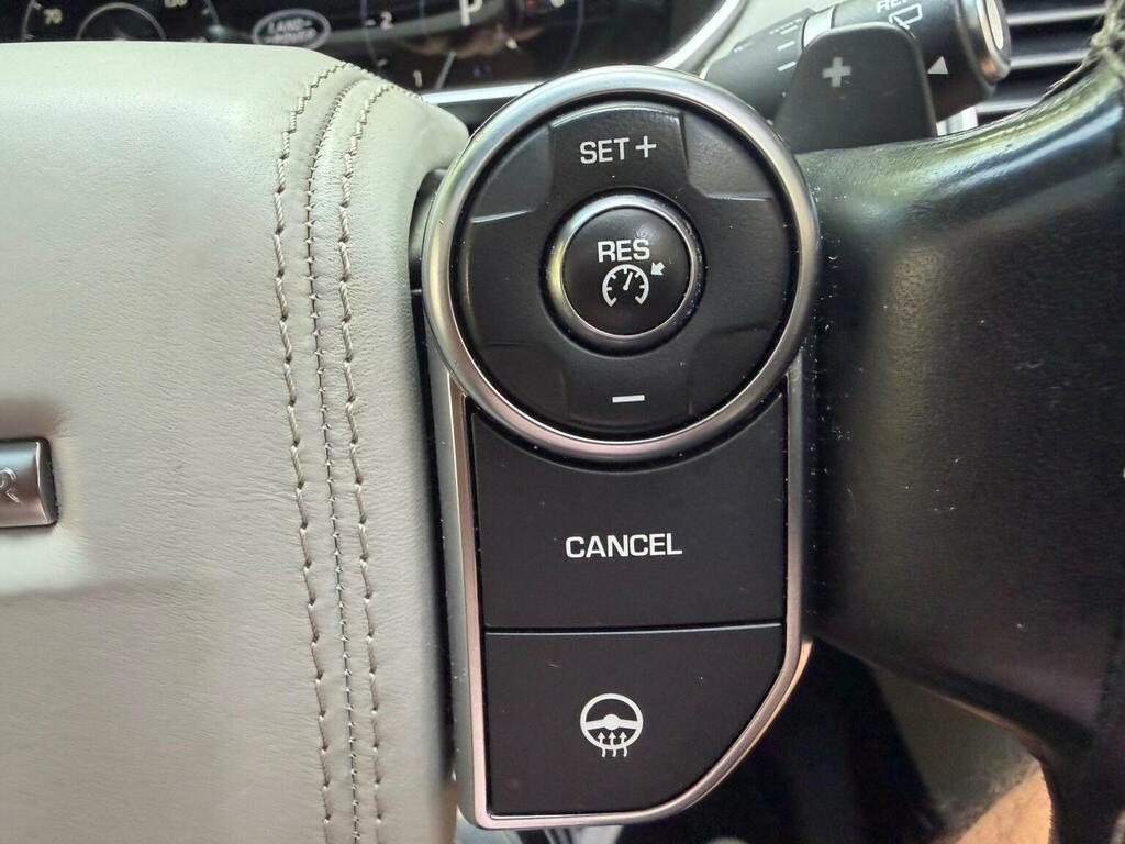 Land Rover Range Rover 5.0S V8 White #42