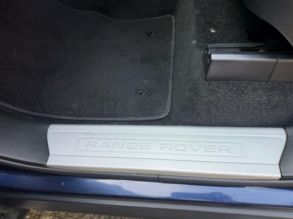 Land Rover Range Rover 5.0S V8 White #60