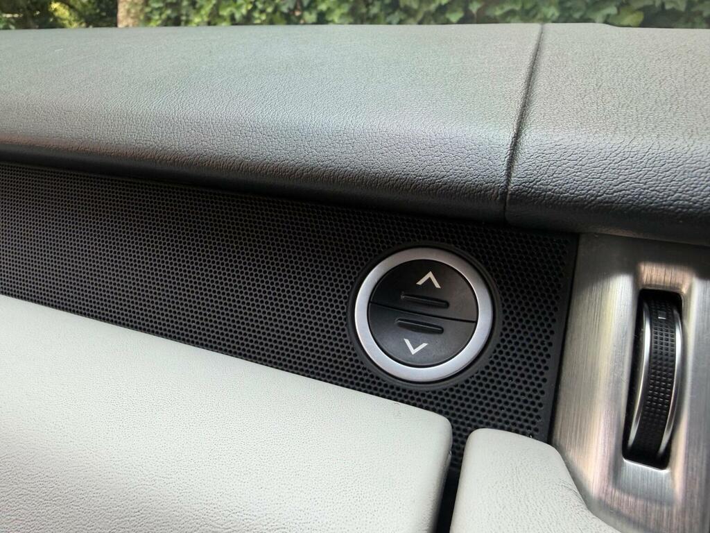 Land Rover Range Rover 5.0S V8 White #22