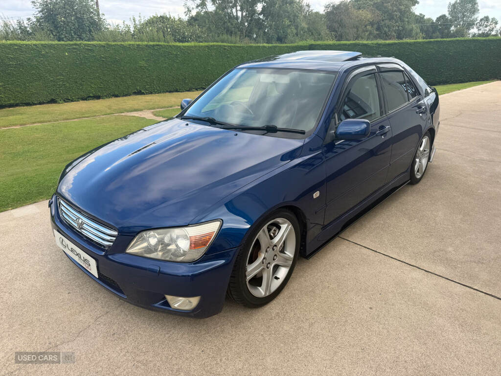Lexus IS 200 2.0 Sport Blue