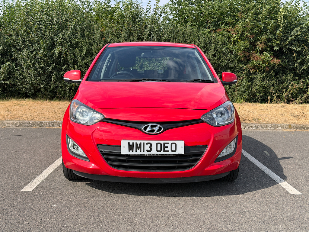 Hyundai I20 1.4 Active Hatchback Euro 5 100 P WM13OEO Red #2