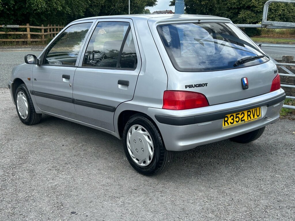 Peugeot 106 Hatchback Silver #2