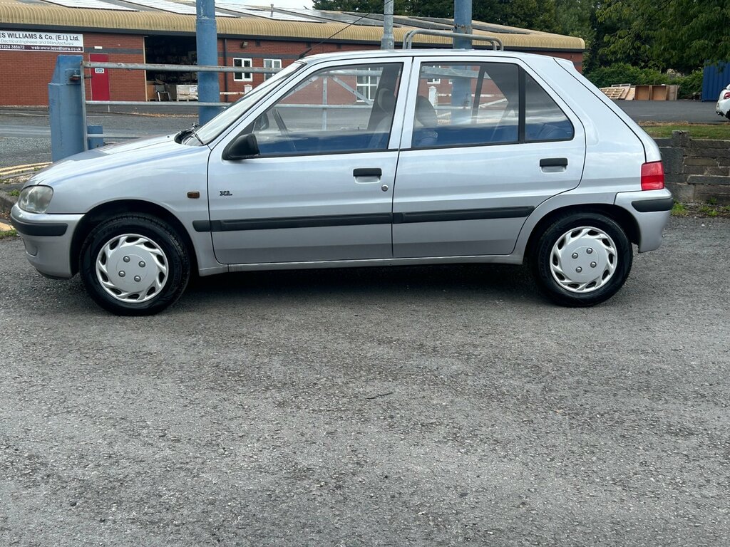 Peugeot 106 Hatchback Silver #5