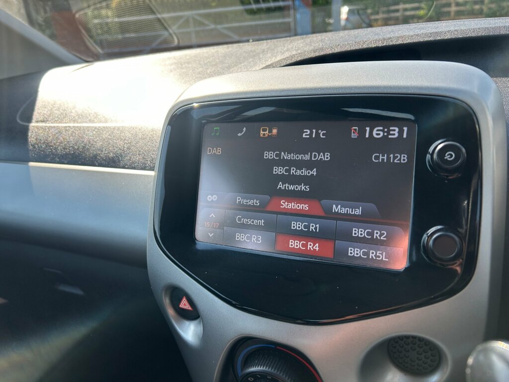 Peugeot 108 1.2 Puretech Allure Euro 6 Red #12