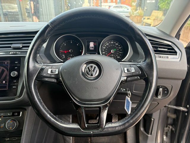 Volkswagen Tiguan Allspace 2.0 Tdi 150Ps Se Nav 4Motion Grey #9