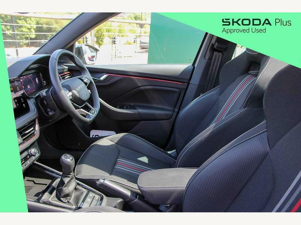 Skoda Kamiq 2025 1.5 Tsi Monte Carlo Edition Grey #2