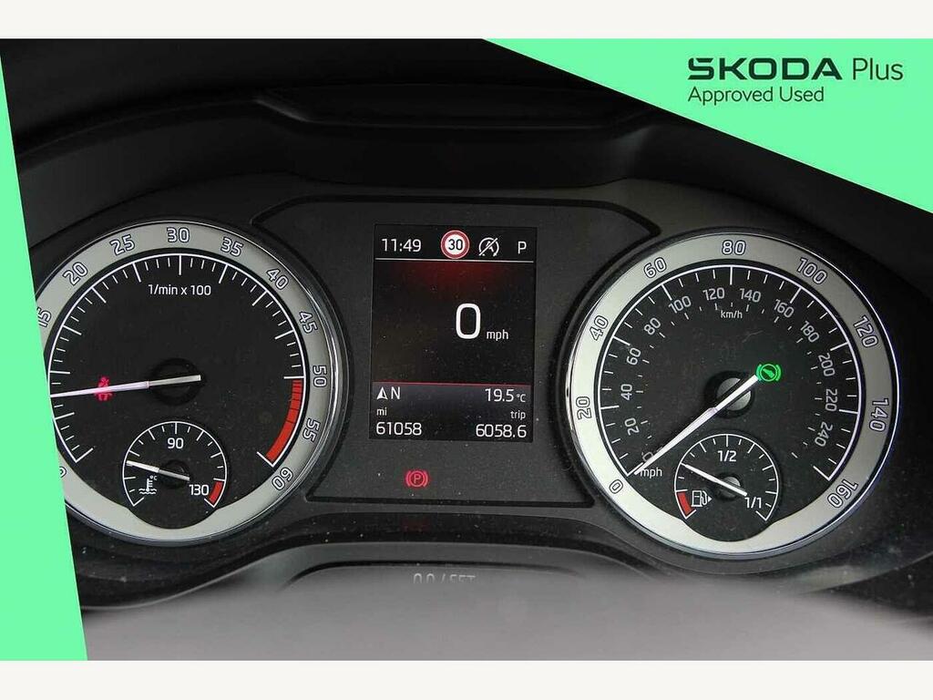 Skoda Karoq 1.0 Tsi Se White #17