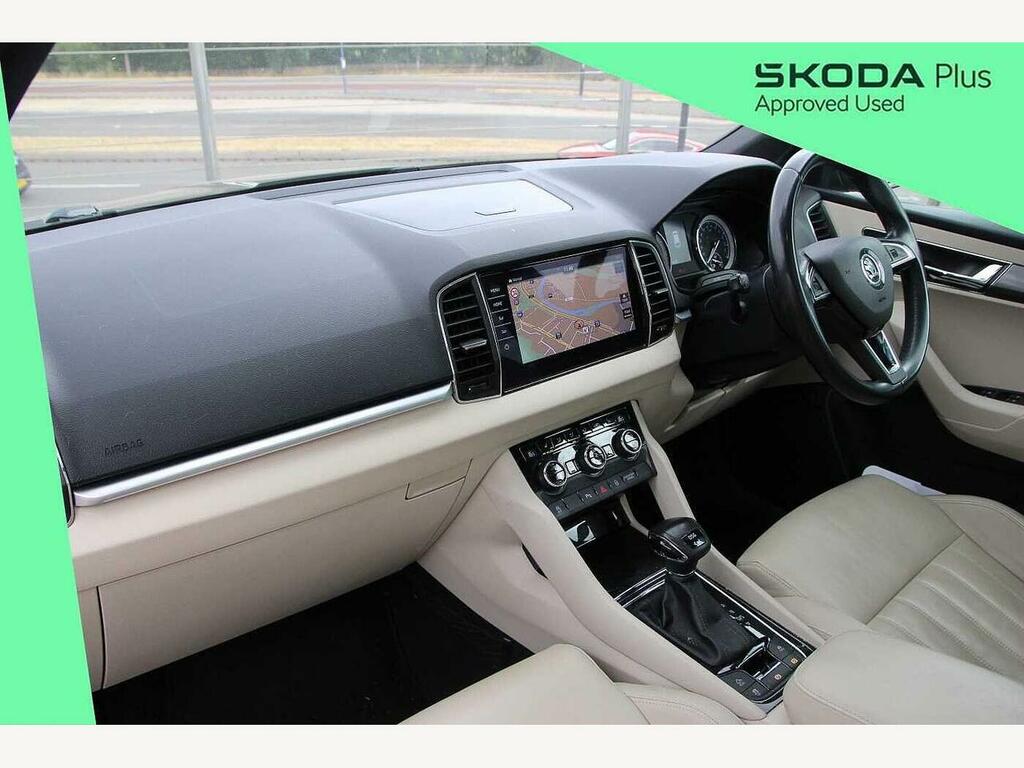 Skoda Karoq 1.0 Tsi Se White #8