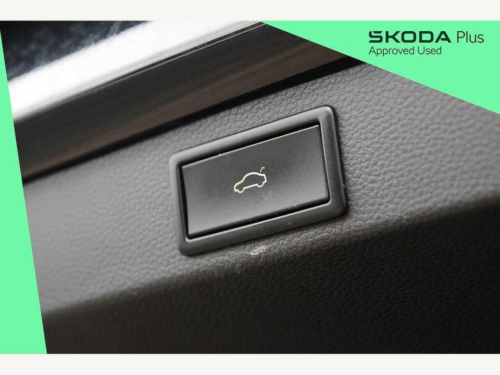 Skoda Karoq 1.0 Tsi Se White #12