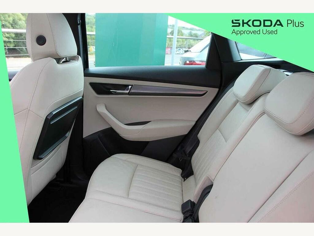 Skoda Karoq 1.0 Tsi Se White #9