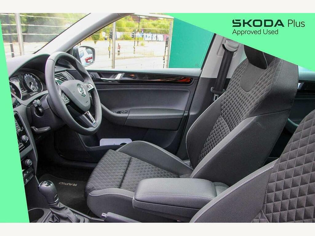 Skoda Rapid 2017 1.4 Tdi Cr 90 Se Sport Dsg White #2