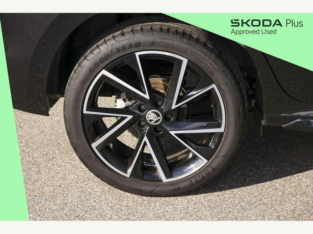 Skoda Kamiq 2024 1.0 Tsi 110 Monte Carlo Dsg Black #5