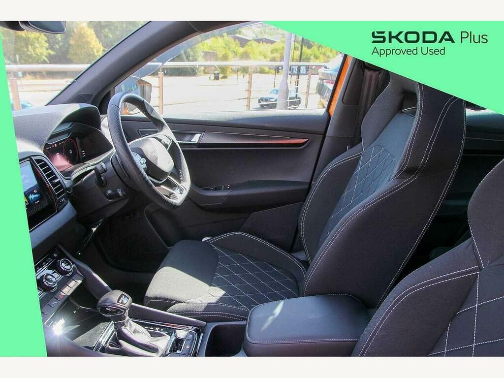 Skoda Karoq 2025 1.5 Tsi Sportline Edition Dsg Orange #2