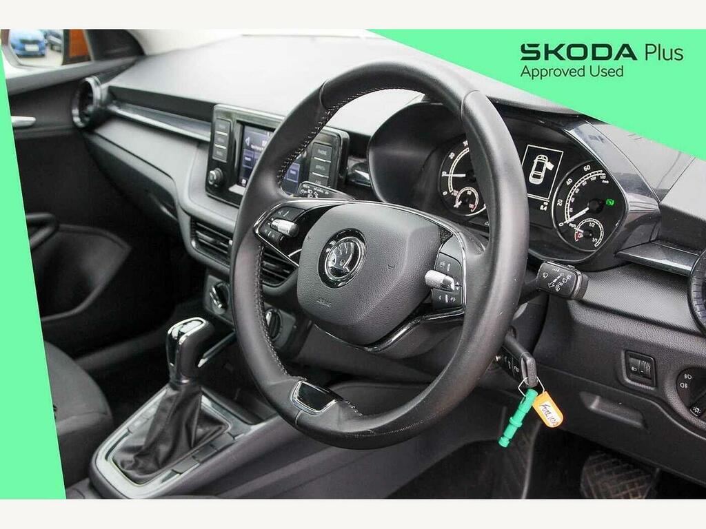 Skoda Fabia 2022 1.0 Tsi 110 Se Comfort Dsg Orange #6