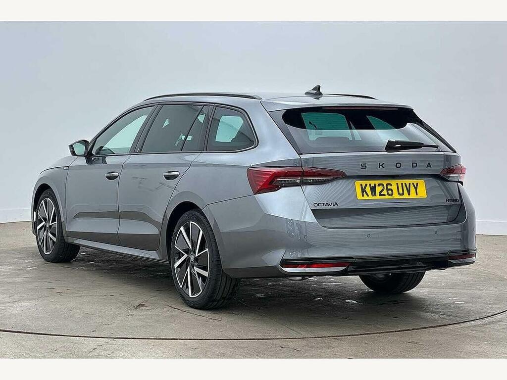 Skoda Octavia 2026 1.5 Tsi 150 E-tec Sportline Dsg Grey #3