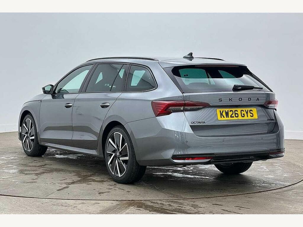 Skoda Octavia 2026 1.5 Tsi 150 E-tec Sportline Dsg Grey #3