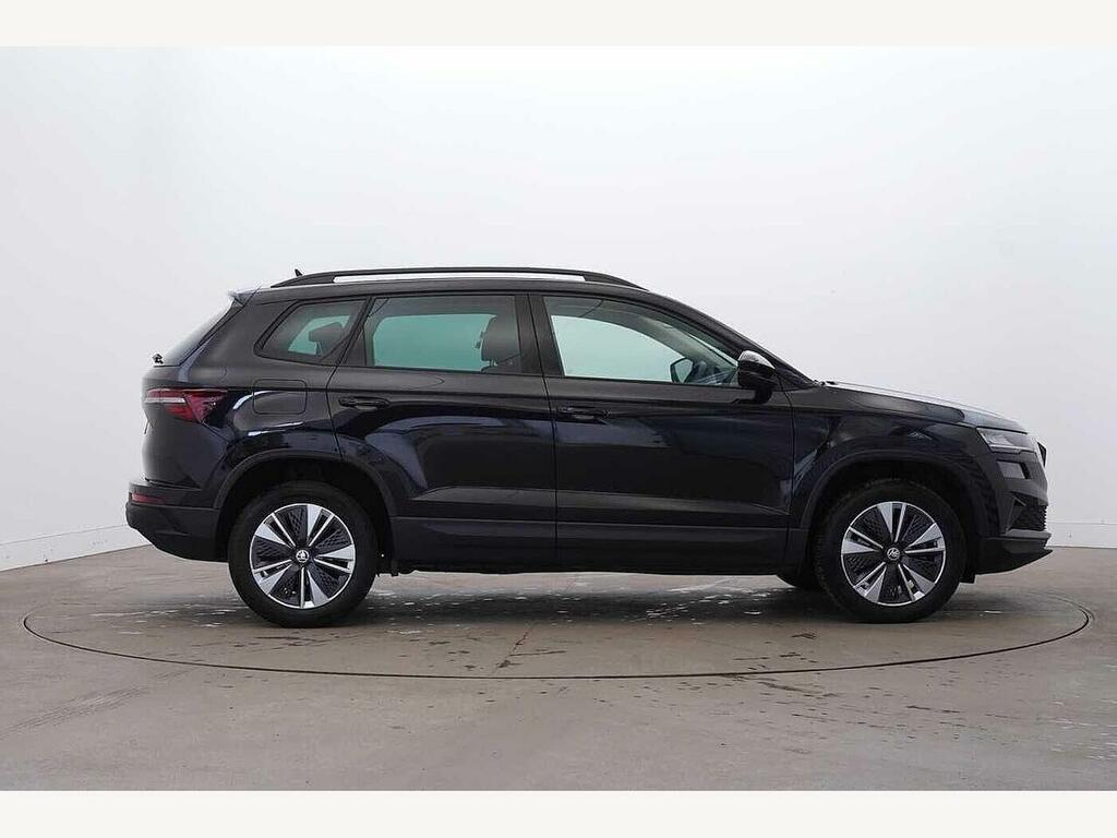 Skoda Karoq 2023 1.5 Tsi Se Drive Dsg Black #4