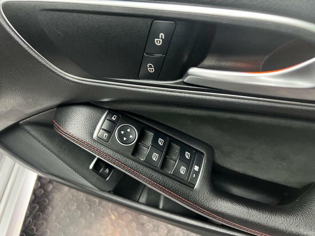 Mercedes-Benz CLA Class Saloon 2015 Mercedes Cla 180 1.6 Sport Manu White #56
