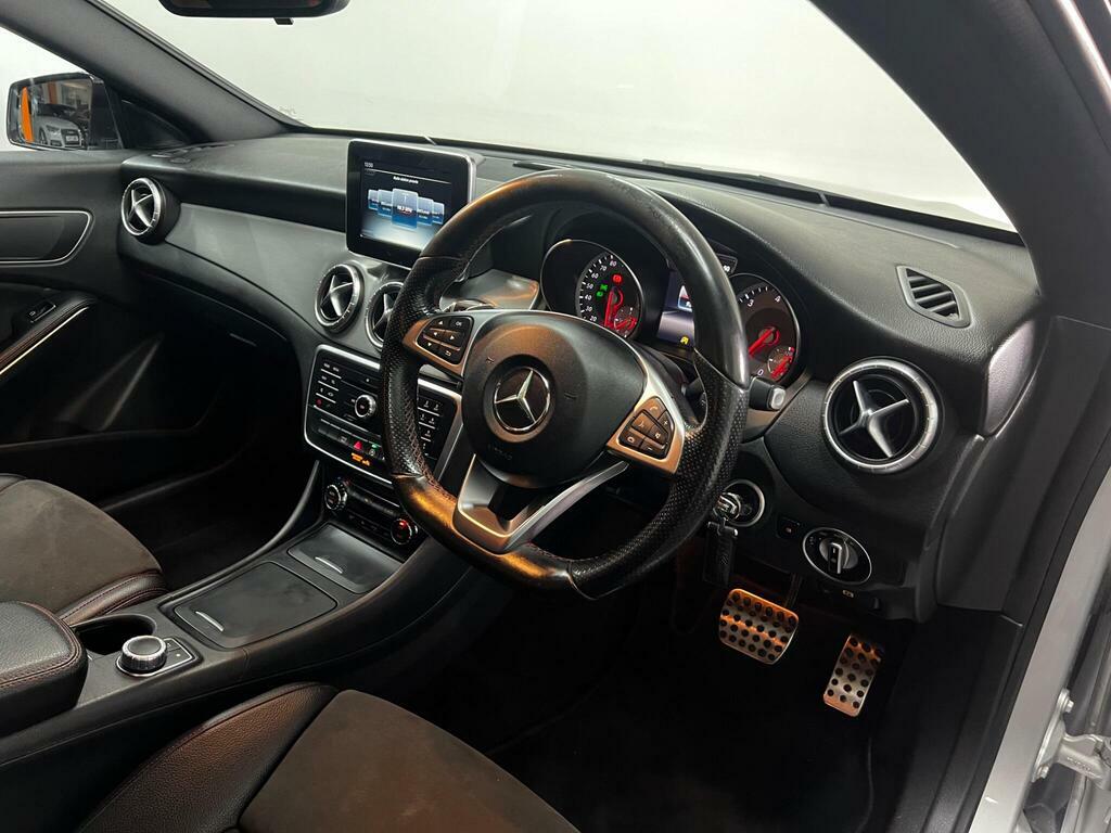 Mercedes-Benz CLA Class Saloon 2015 Mercedes Cla 180 1.6 Sport Manu White #12