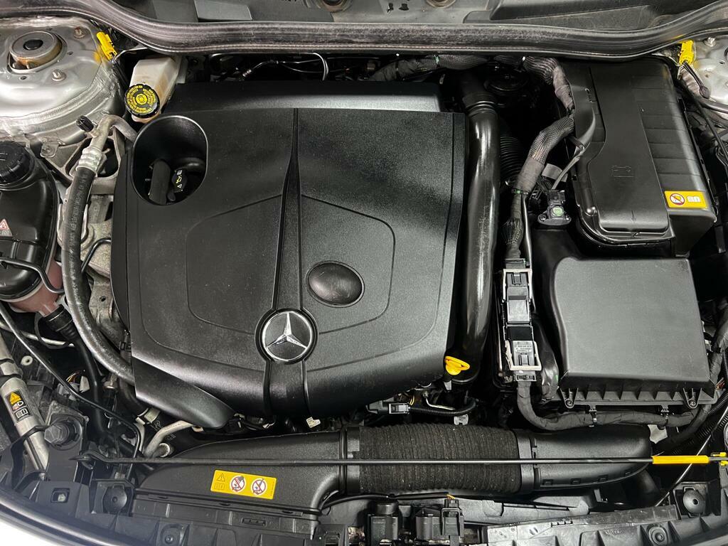 Mercedes-Benz CLA Class Saloon 2015 Mercedes Cla 180 1.6 Sport Manu White #29
