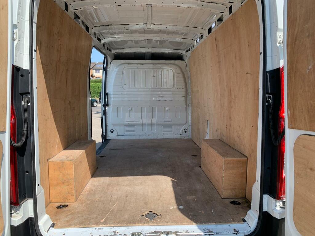Maxus Deliver 9 Deliver 9 2.0 D20 150 Lux High Roof Van White #10