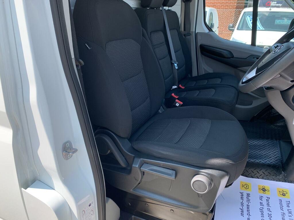 Maxus Deliver 9 Deliver 9 2.0 D20 150 Lux High Roof Van White #9