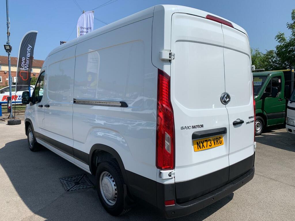 Maxus Deliver 9 2.0 D20 L3 H2 Panel Van White #4