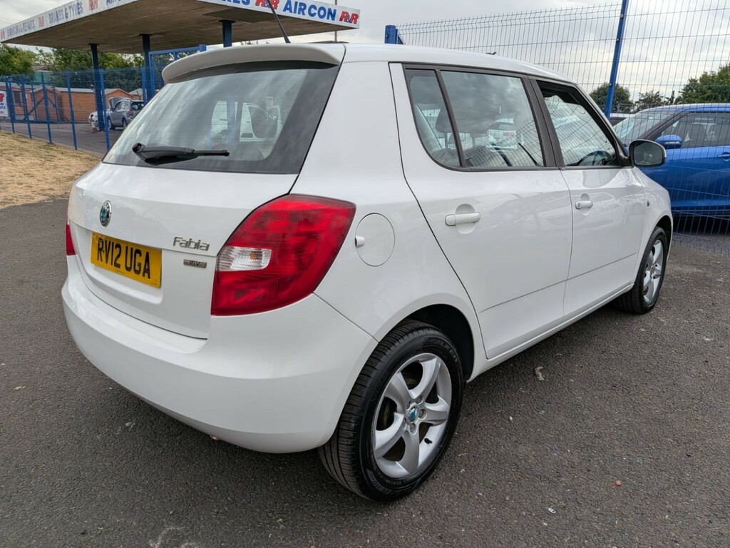 Skoda Fabia 1.4 Mpi Se White #4
