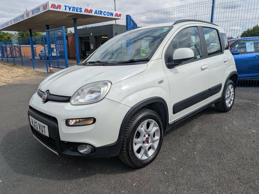 Fiat Panda 1.3 Multijet 4X4 White #2