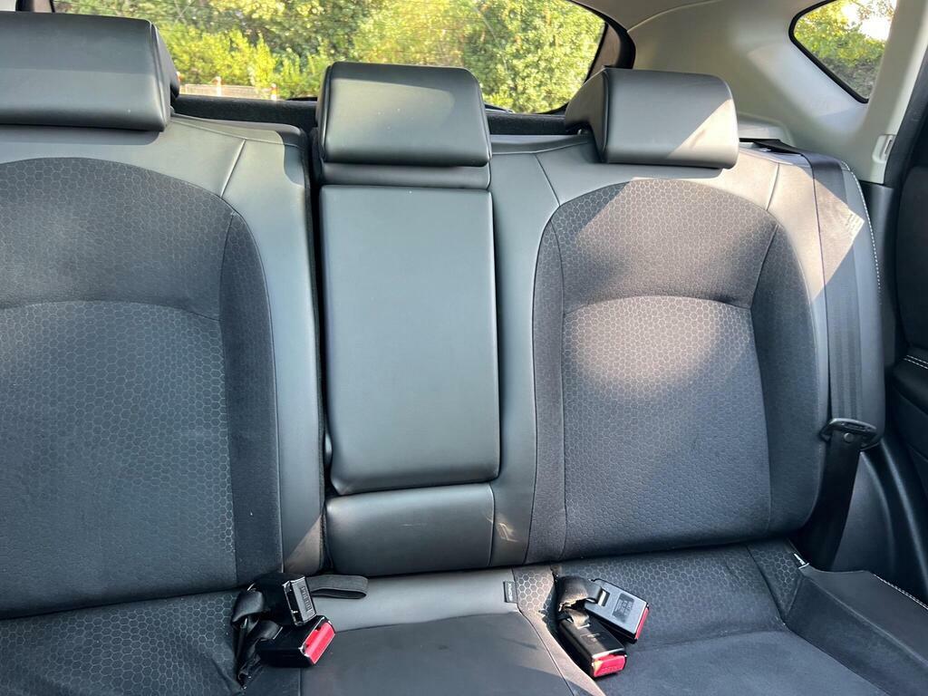 Nissan Qashqai Hatchback Red #51