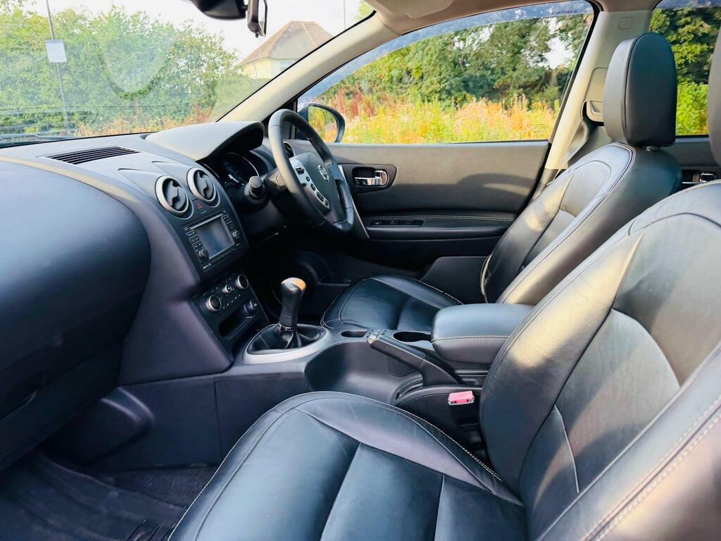 Nissan Qashqai+2 1.5 N-tec Plus 2 White #34