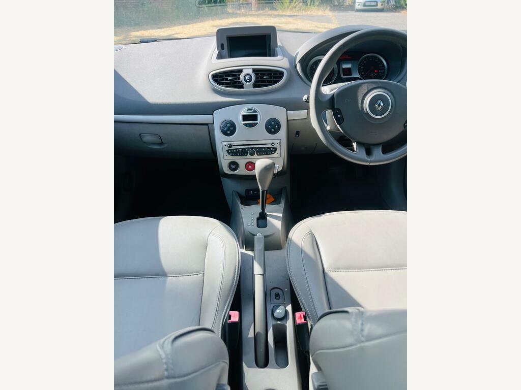 Renault Clio 2010 Renault Clionbsp1.2 I-music Euro 5 Petr Grey #24
