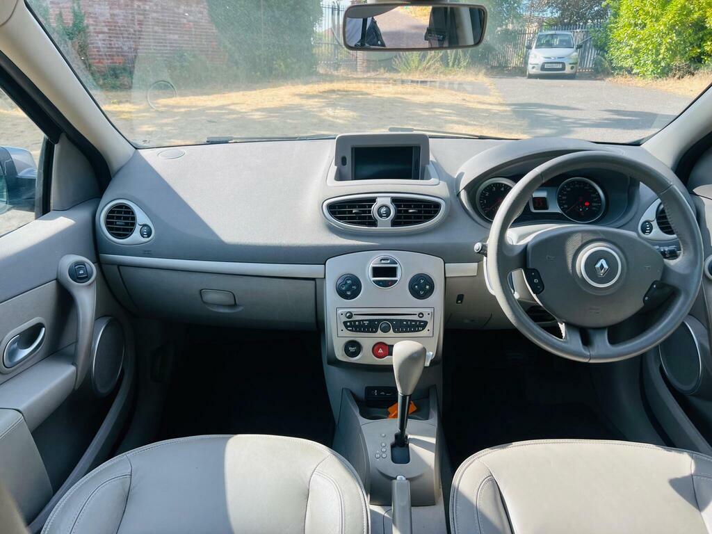 Renault Clio 2010 Renault Clionbsp1.2 I-music Euro 5 Petr Grey #21